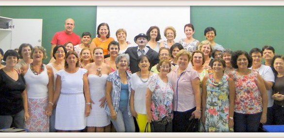 05/08/2013 – Elaine Curiacos ministra aula inaugural da Faculdade da Terceira Idade da Fatep