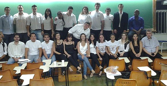 09/12/2013 – Alunos de Marketing da Fatep apresentam TCC