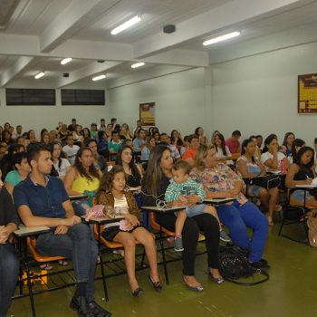 28-10-2015-ALUNOS DE RH RECEBEM CERTIFICADOS PARCIAIS  - FOTO 2