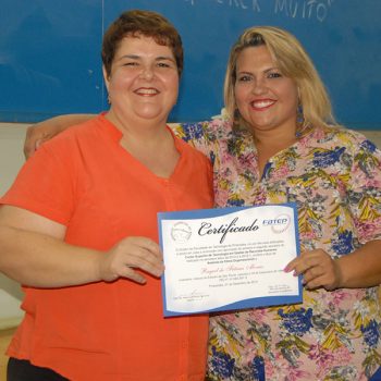 28-10-2015-ALUNOS DE RH RECEBEM CERTIFICADOS PARCIAIS  - FOTO 15