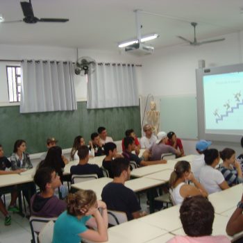 12/06/2015 - FATEP PROMOVE CICLO DE PALESTRAS EM INSTITUIÇÕES E ESCOLAS DE PIRACICABA E REGIÃO - FOTO 1