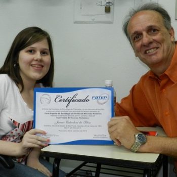 31/10/2014 - GALERIA - FATEP ENTREGA CERTIFICADOS PARCIAIS A ALUNOS DE RECURSOS HUMANOS - FOTO 3