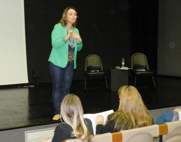 12/11/2013 – Comemorações dos 10 anos contam com participação da Terceira Idade da Fatep