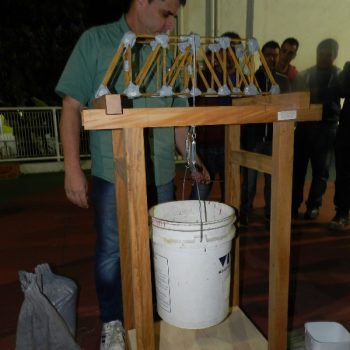 16-06-2016-ALUNOS PARTICIPAM DO DESAFIO PONTE DE MACARRÃO DA FATEP - FOTO 9