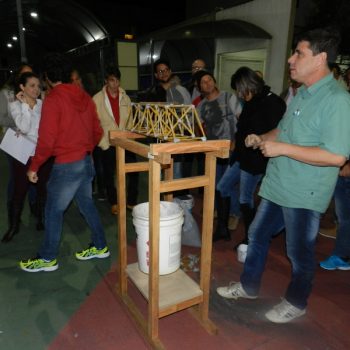 16-06-2016-ALUNOS PARTICIPAM DO DESAFIO PONTE DE MACARRÃO DA FATEP - FOTO 17