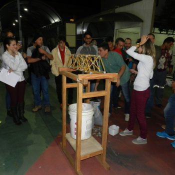 16-06-2016-ALUNOS PARTICIPAM DO DESAFIO PONTE DE MACARRÃO DA FATEP - FOTO 19