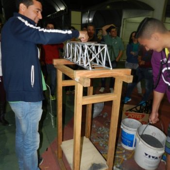 16-06-2016-ALUNOS PARTICIPAM DO DESAFIO PONTE DE MACARRÃO DA FATEP - FOTO 32