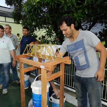 26-11-2015-ALUNOS DE ENGENHARIA CIVIL DA FATEP ENFRENTAM O DESAFIO PONTE DE MACARRÃO - FOTO 9