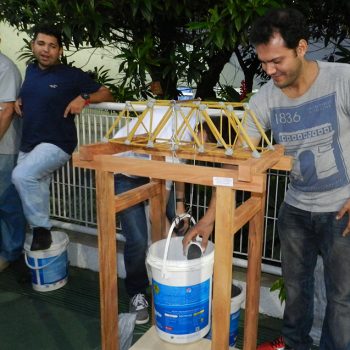 26-11-2015-ALUNOS DE ENGENHARIA CIVIL DA FATEP ENFRENTAM O DESAFIO PONTE DE MACARRÃO - FOTO 10