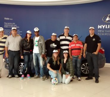 18/06/2014 – Alunos de Logística, Gestão da Produção e Engenharia conhecem fábrica da Hyundai em Piracicaba