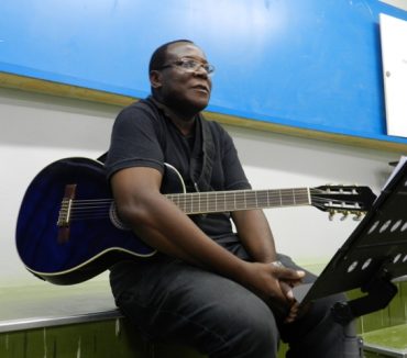 28/02 – “Cantando a Vida” é tema de segunda aula inaugural da Faculdade Aberta da Terceira Idade