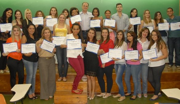 15/04/2013 – Encerramento do 8º ciclo de estudos de RH conta com entrega de certificados parciais