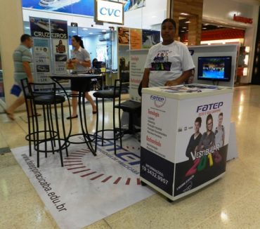 01/11 – Fatep divulga Vestibular 2013 em quiosque no Shopping Piracicaba