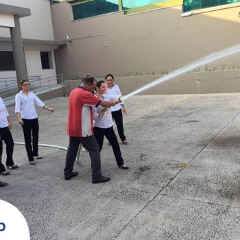 06-09-2016-BRIGADA DE INCÊNDIO: BOMBEIRO TREINA COLABORADORES DA FATEP - FOTO 3