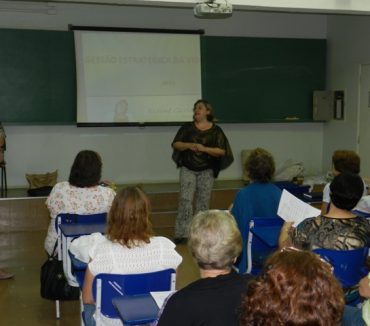 07/08/2013 – Faculdade da Terceira Idade da Fatep tem aula inaugural com Elaine Curiacos