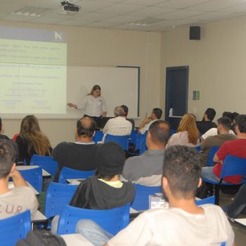 F4 - Palestra na Fatep sobre Painéis Monolíticos de Concreto, ministrada por Fabrícia Fernanda Benetti,