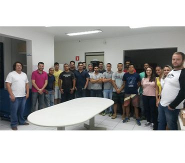 COBERTURA FOTOGRÁFICA – Alunos da Fatep visitam a empresa Aferitec